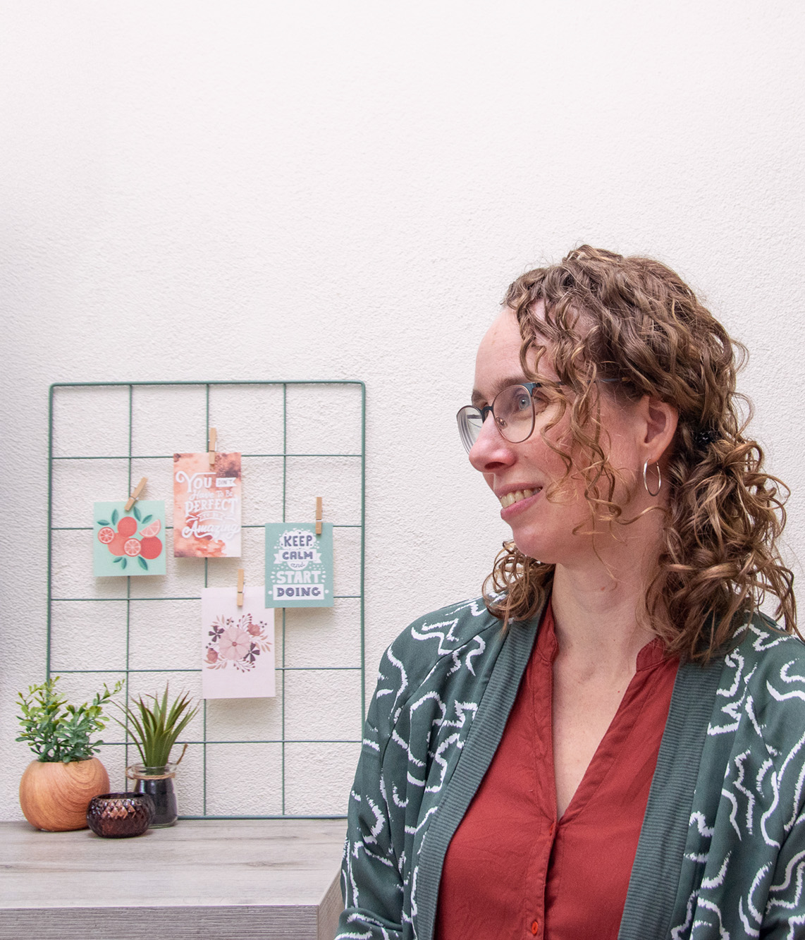 Brand designer Karen ontwerpt een visuele identiteit die je doelgroep weet te bereiken en te raken